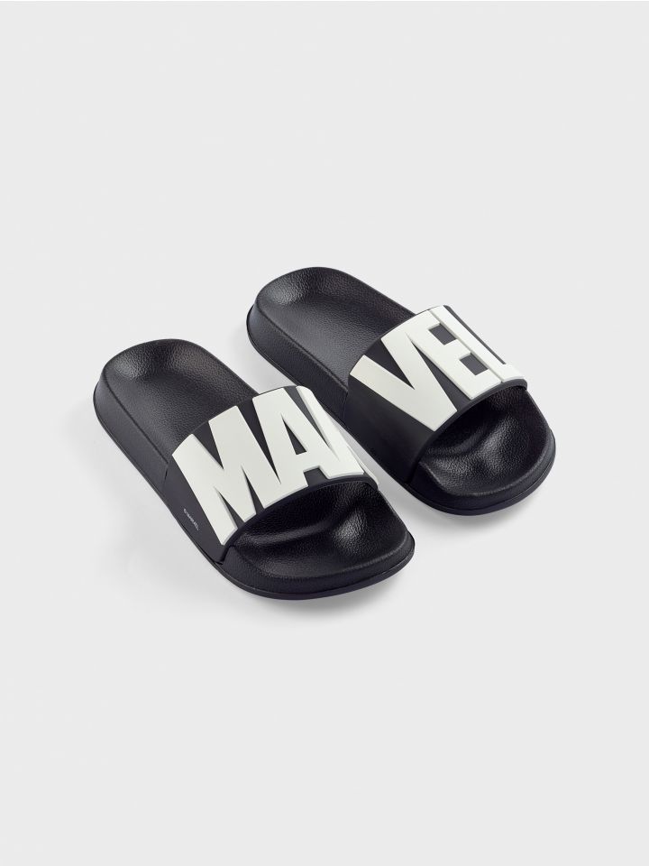 כפכפי גומי מארוול