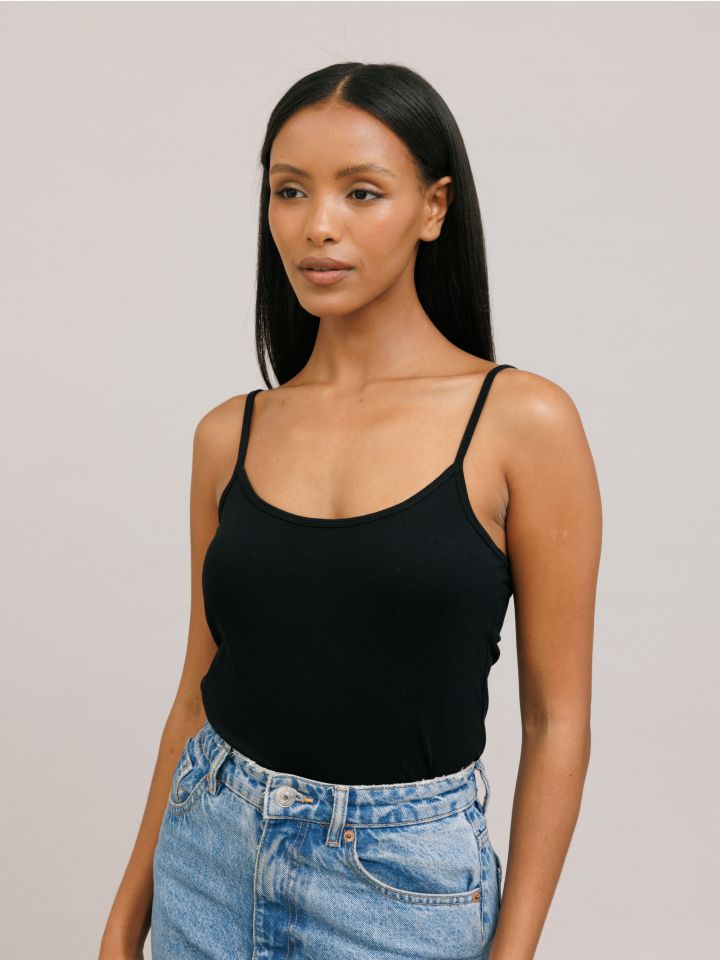 גופיית ספגטי BASIC לנשים