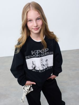 סווטשירט פוטר קרופ עם כובע K-POP