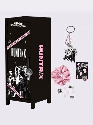לוקר עם אקססוריז K-POP