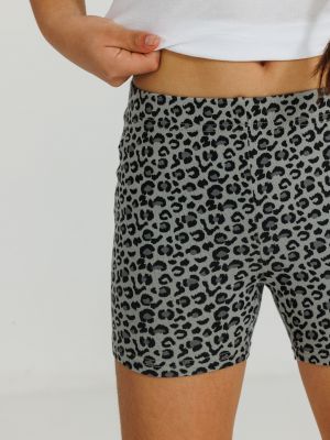 מכנסי טייץ קצרים