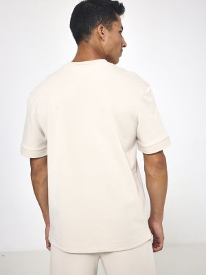 חולצה קצרה סקובה בגזרה לוס