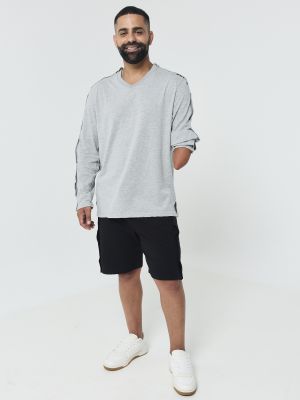 חולצה נגישה עם פתחים בצדדים יוניסקס