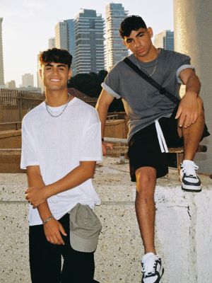 חולצה קצרה מבד סלאב יוניסקס