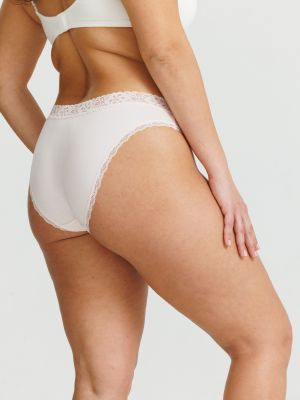 תחתוני מיני בשילוב כותנה ותחרה