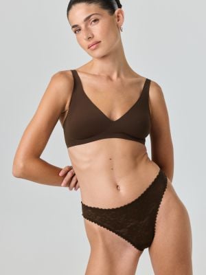 תחתוני חוטיני בשילוב תחרה 720 STRETCH