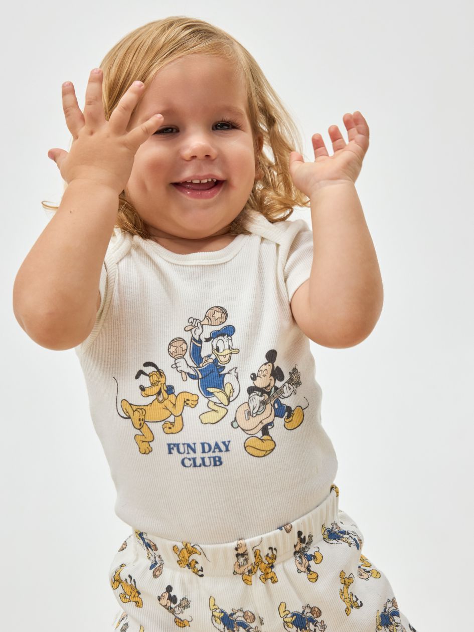 סט פיג’מה יוניסקס עם סינר MICKEY