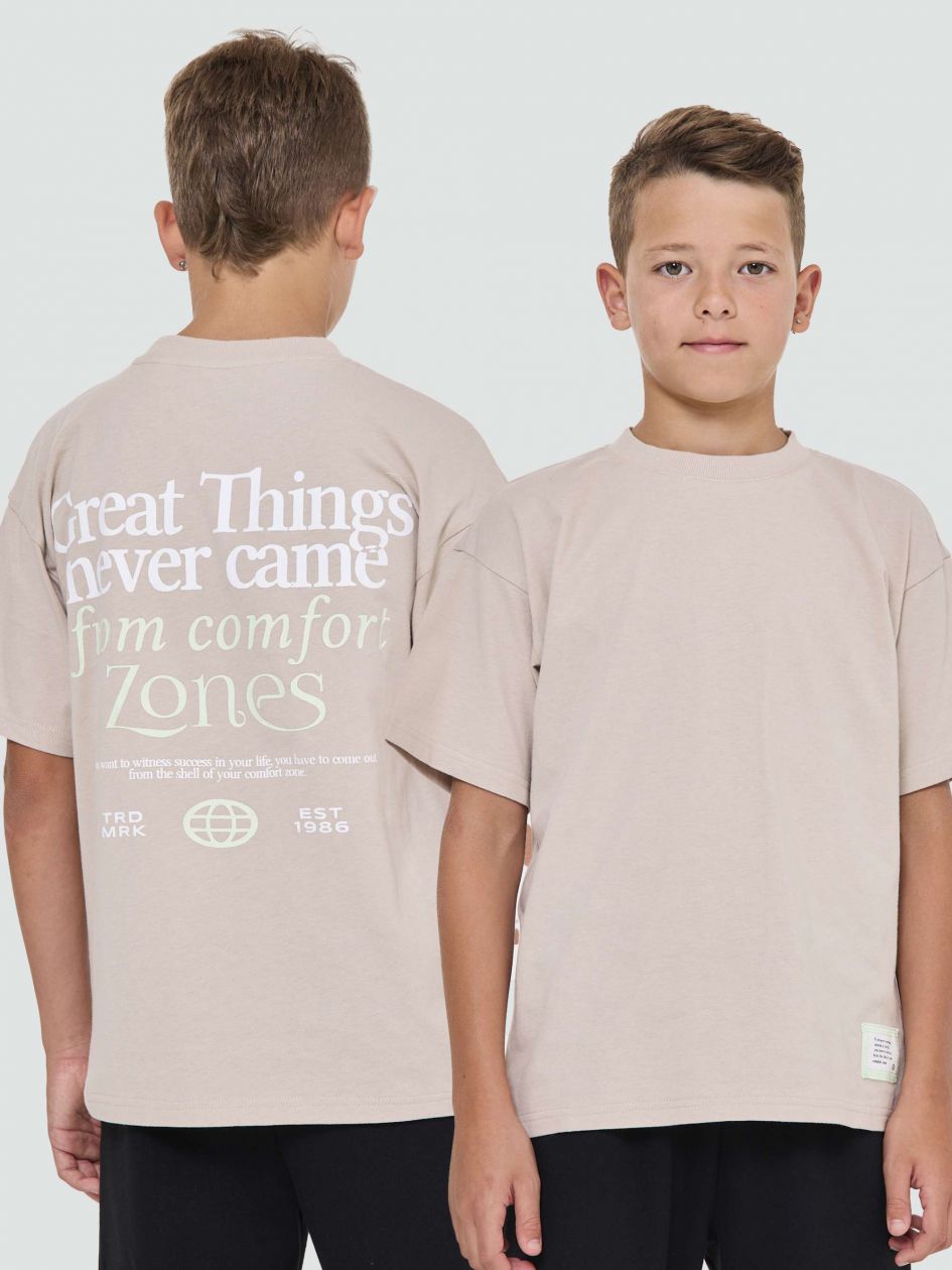 חולצת קצרה אוברסייז צווארון עגול