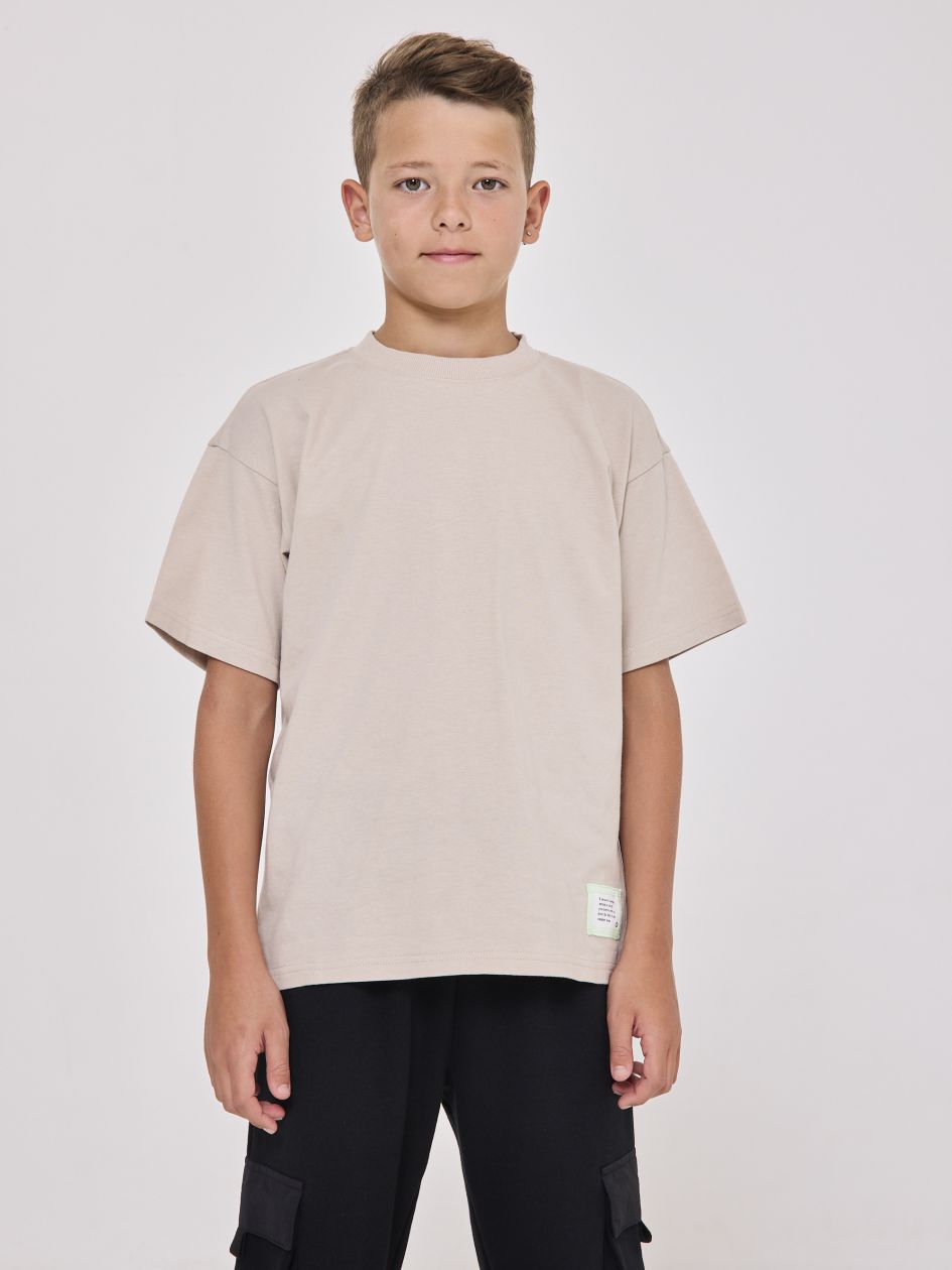 חולצת קצרה אוברסייז צווארון עגול