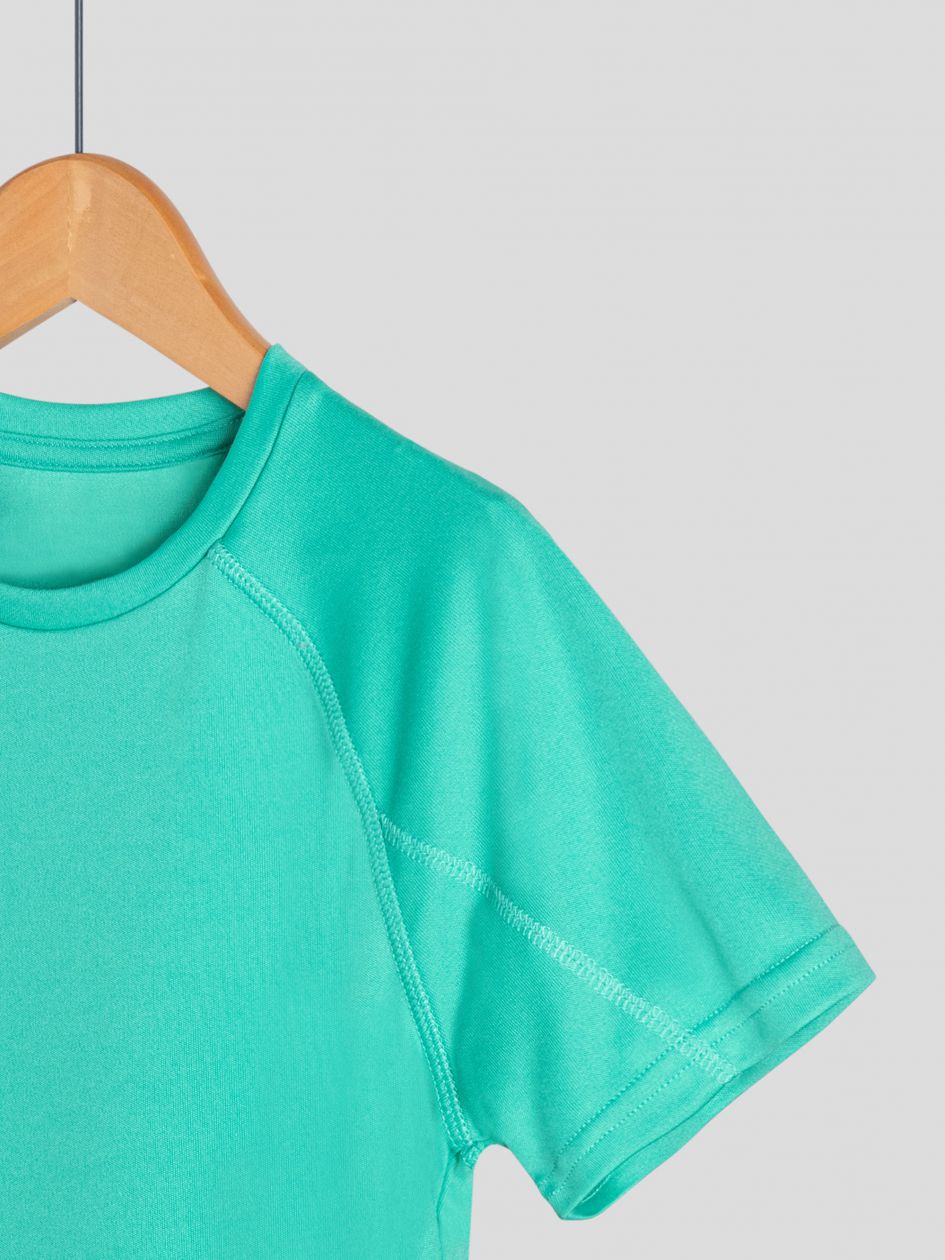 חולצה קצרה מבד ספורטיבי