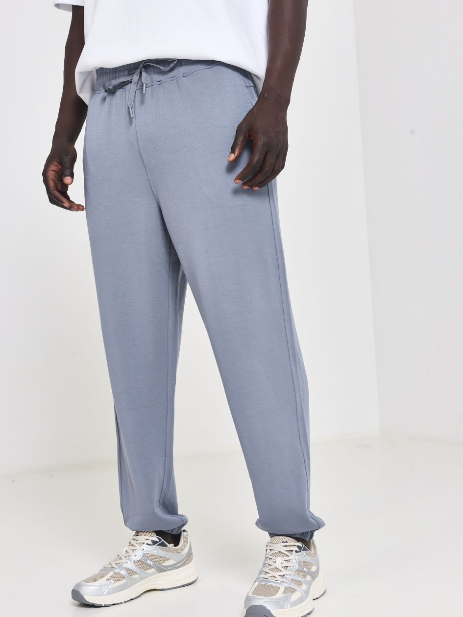 מכנסי סקובה עם סיומת גומי