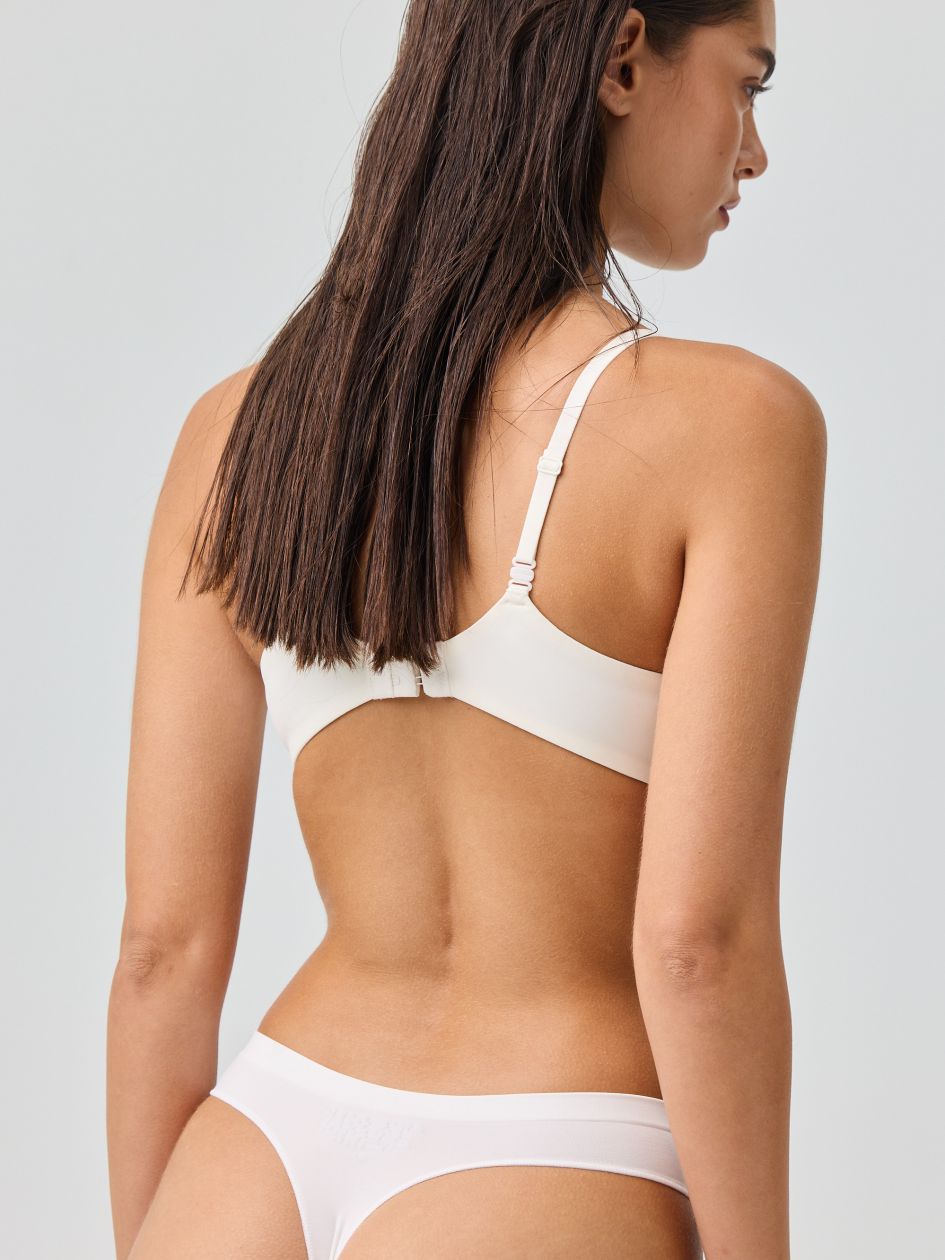 מארז 4 תחתוני חוטיני SEAMLESS