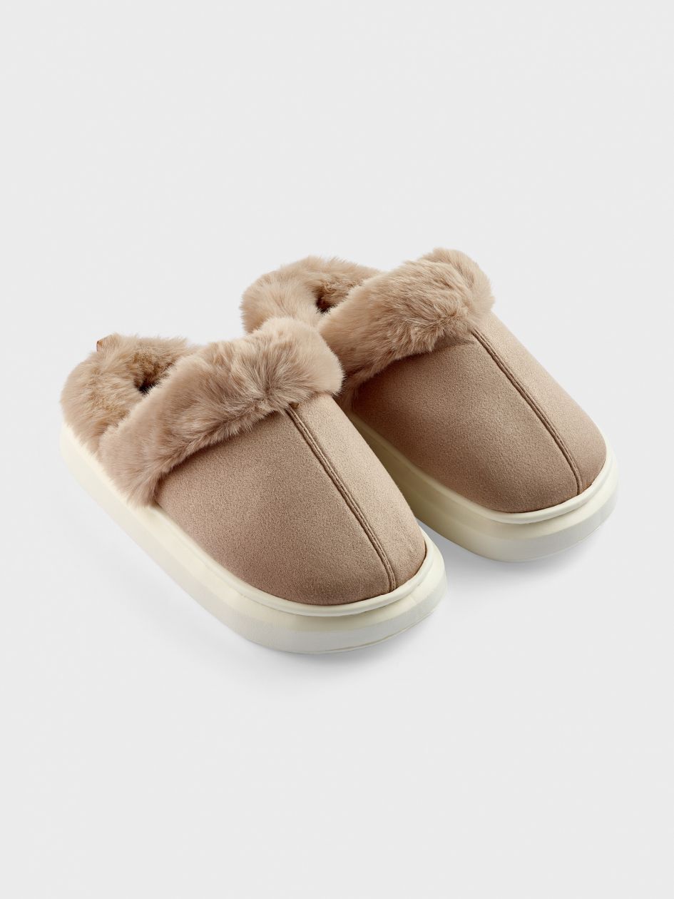 נעלי בית פרוותיות