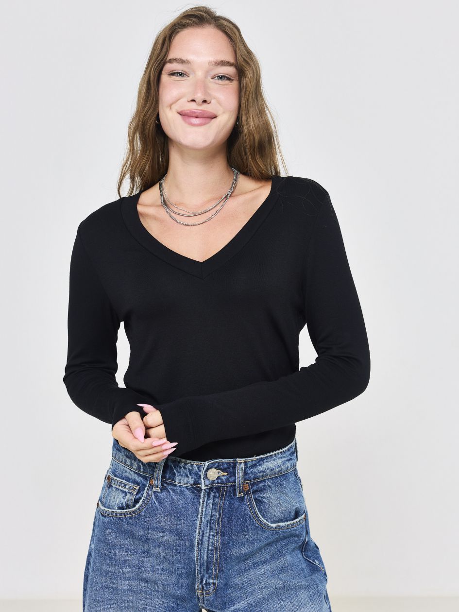 חולצה ארוכה צווארון וי