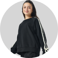 בנות חולצות קצרות