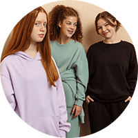 חולצות בית ספר לנערות