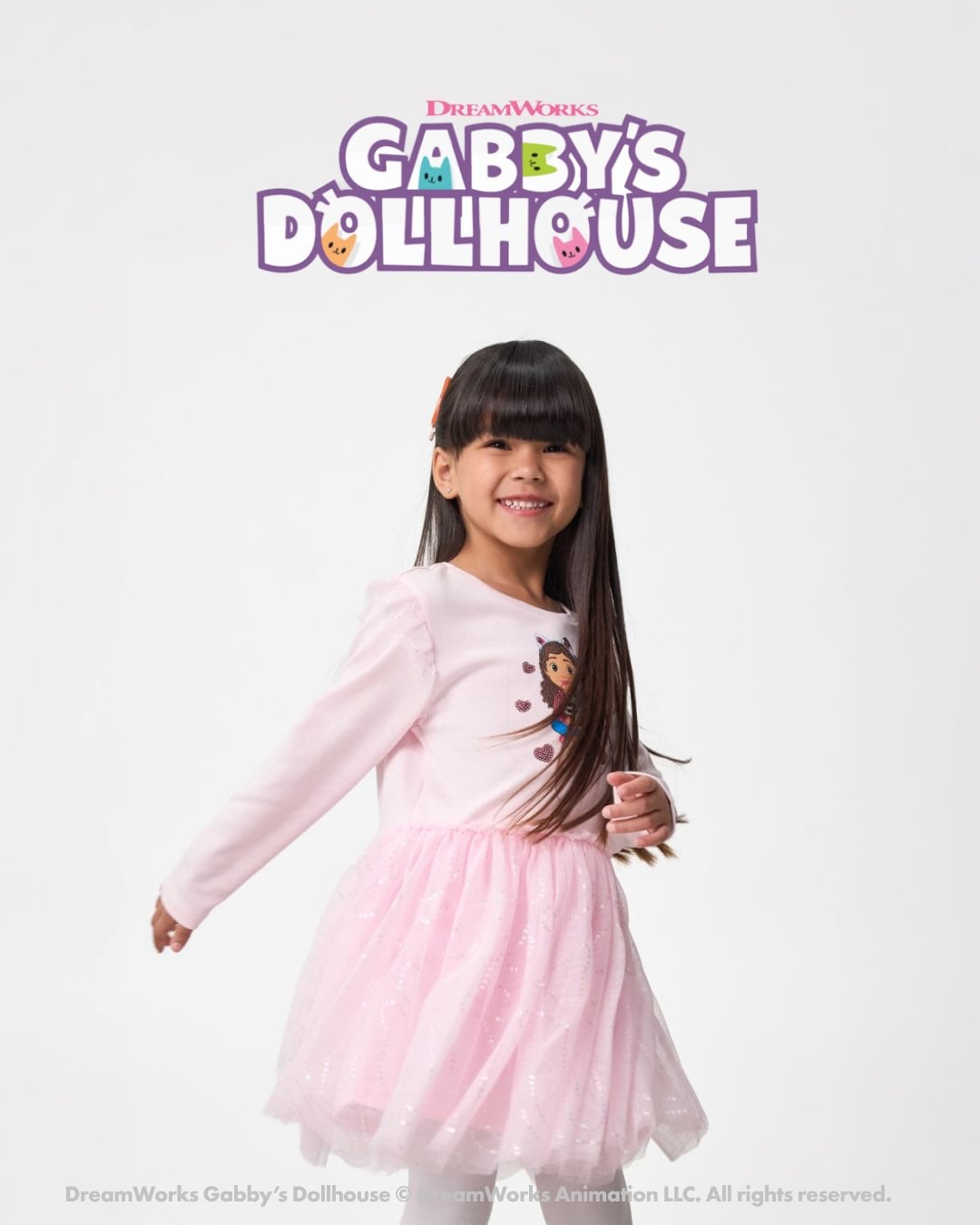 Gabby’s Magic is Here! 🎈🎀
העולם הקסום של “בית הבובות של גבי” מגיע ישר לארון של הנסיכה שלך!
כבר מחכה לכן בסניפים ובאתר